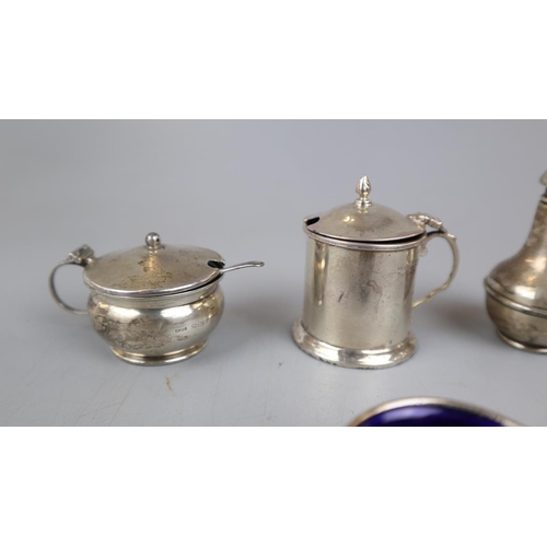 3 - Collection of hallmarked silver - Approx weight without liners: 125g