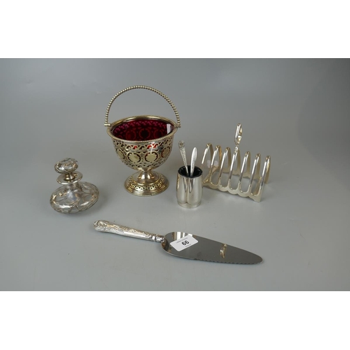 66 - Collection of silver plate to include silver handled cake knife and perfume bottle