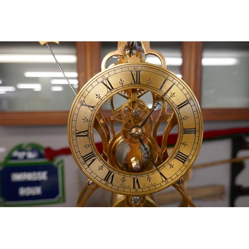 70 - Skeleton clock under glass dome on onyx base - Approx height: 32cm