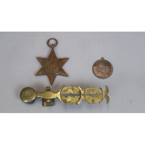 107 - Set of brass sovereign scales together with a medal etc