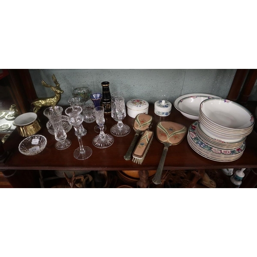 174 - Collectables to include Royal Worcester