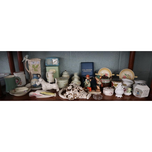 186 - Large collection of ceramics to include Suzy Cooper, Goebel, Sadler etc