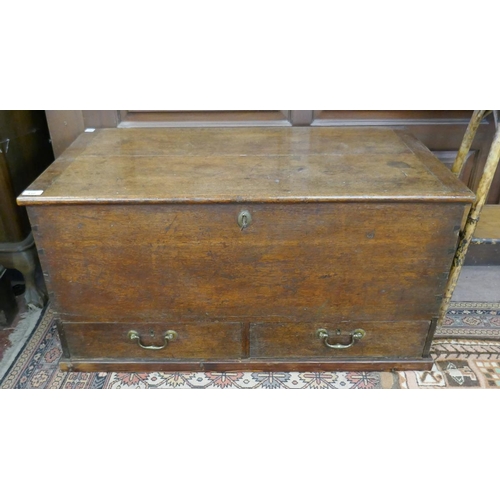 410 - Small oak mule chest with fitted interior - Approx size W: 95cm D: 51cm H: 48cm