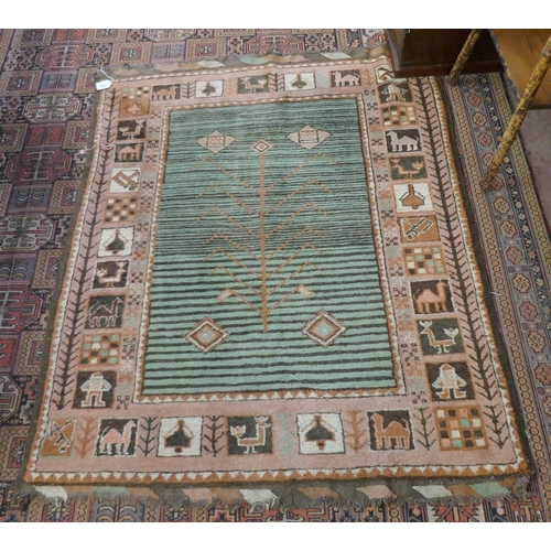 413 - Egyptian themed rug - Approx size: 106cm x 133cm