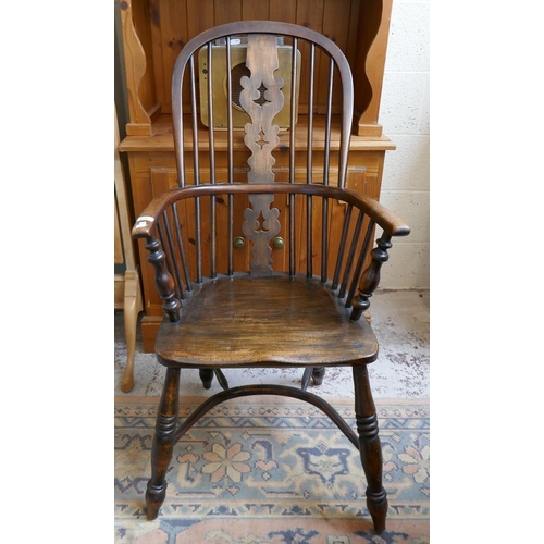 420 - Antique Windsor armchair