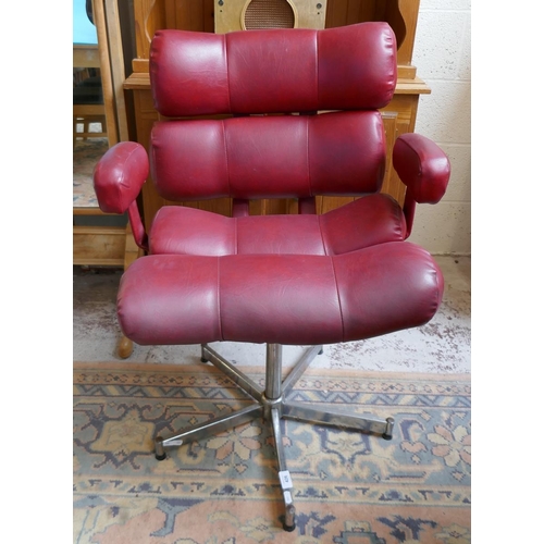 426 - Italian office chair