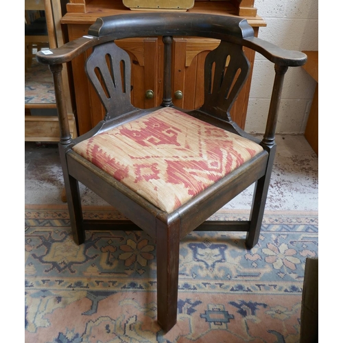 430 - Georgian corner chair