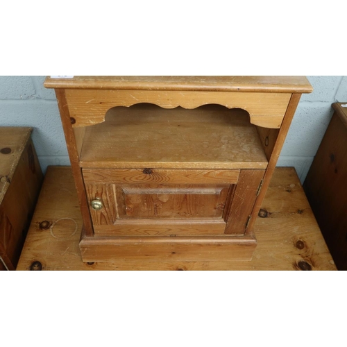 272 - Pair of pine bedside cabinets together with a pine coffee table