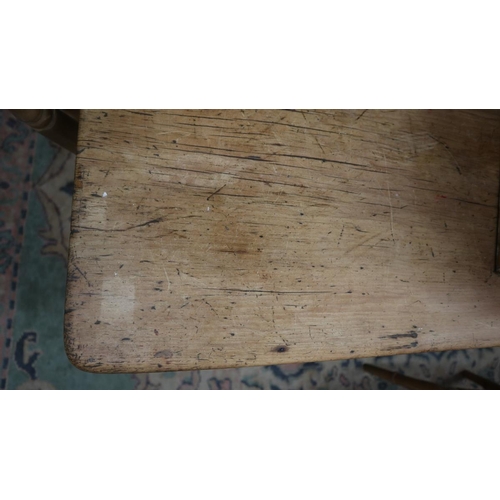 280 - Antique pine farmhouse table - Approx size: L: 163cm W: 89cm H: 70cm