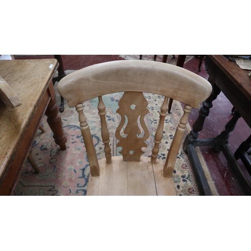 281 - Set of 4 beech dining chairs