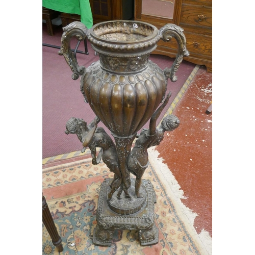 338 - Fine large antique bronze floor standing figure urn - Approx height: 118cm