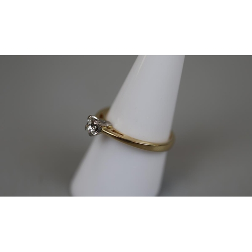 43 - 18ct gold diamond solitaire ring - Approx size: P