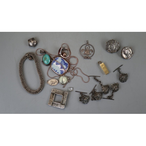 64 - Collection of jewellery to include silver