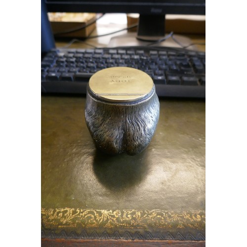 102 - Rowland Ward & Co horse hoof ink well