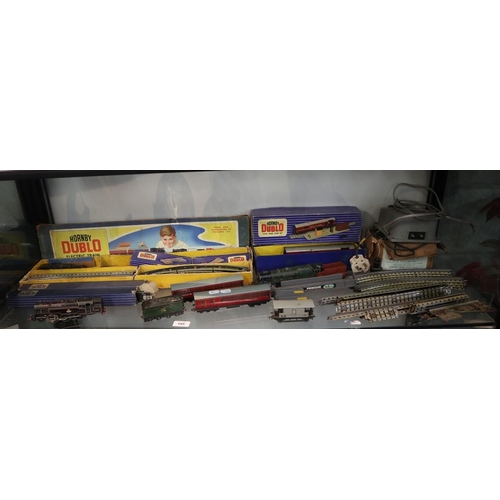 195 - Collection of Hornby Dublo