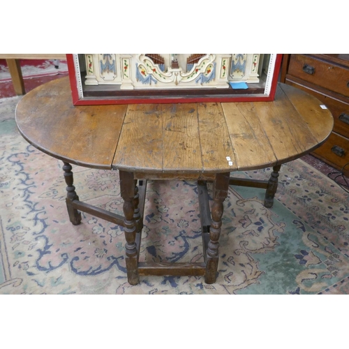 309 - Antique oak gateleg table