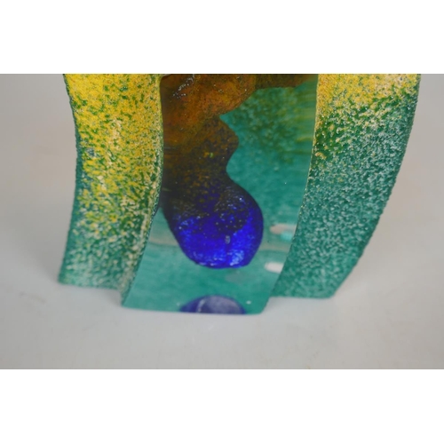 162 - Kosta Boda - Signed art glass - Approx height: 18cm