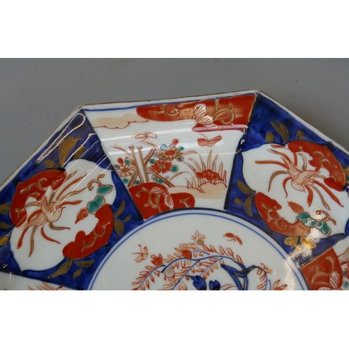 165 - Early Imari plate