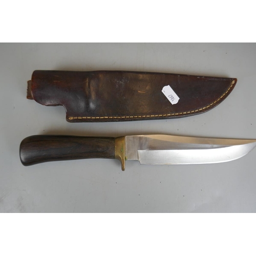 188 - Two sheath knives