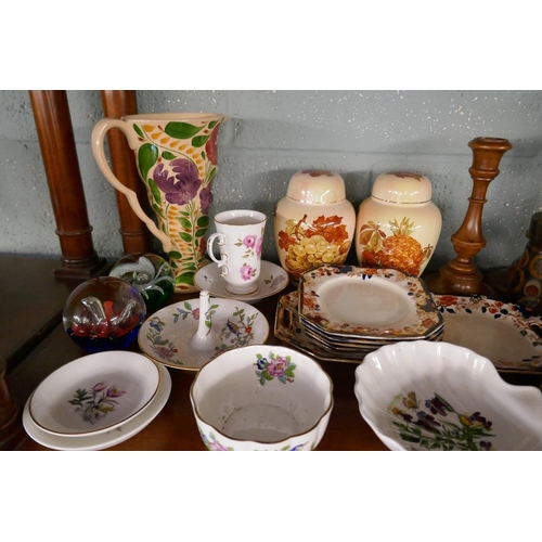 221 - Collectables to include ceramic and silver plate