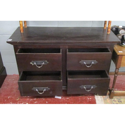 293 - Mahogany chest of 4 drawers - Approx size W: 120cm D: 49cm H: 80cm