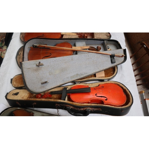 400 - Collection of violins A/F