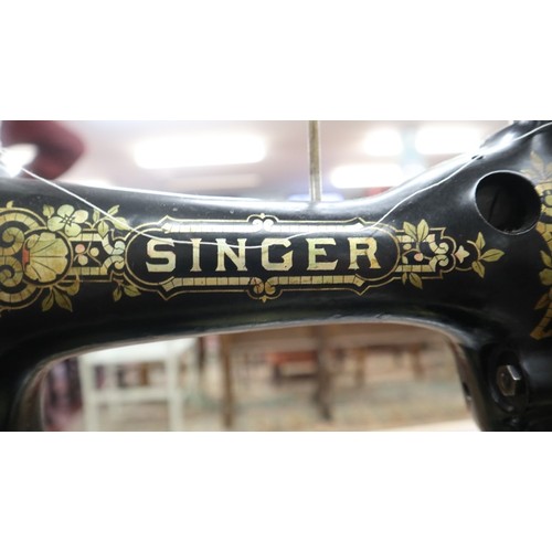 364 - Singer Sewing machine on stand