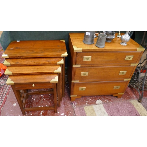 197 - Eastern hardwood nest of 4 tables together with chest of 3 drawers - Size approx: W: 58cm D: 38cm H:... 