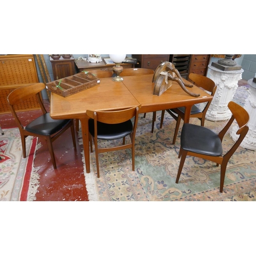 255 - Mid-century extending dining table & 6 chairs