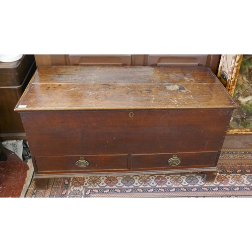 380 - Early oak mule chest - Size approx: W: 126cm D: 58cm H: 66cm