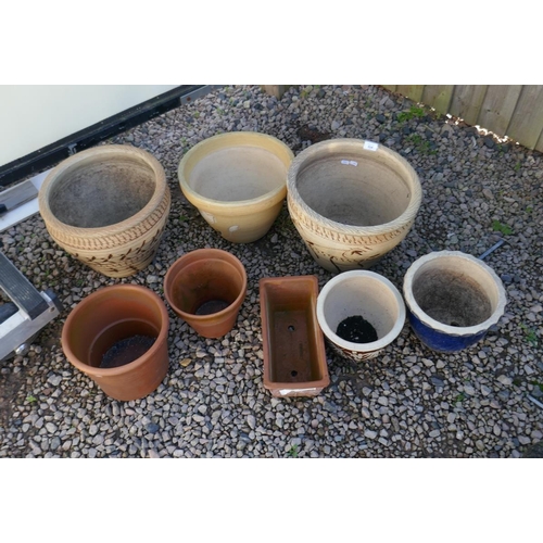 404 - Collection of garden pots to include glazed