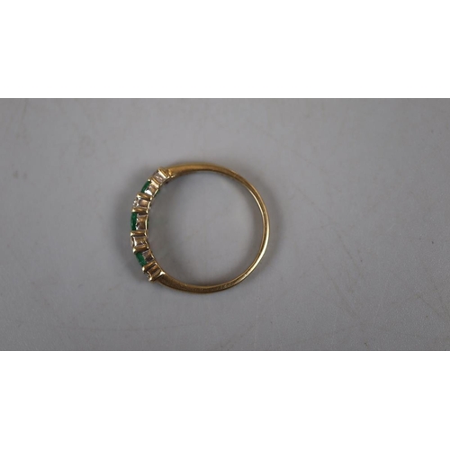 10 - Gold emerald and diamond ring - Approx size: S