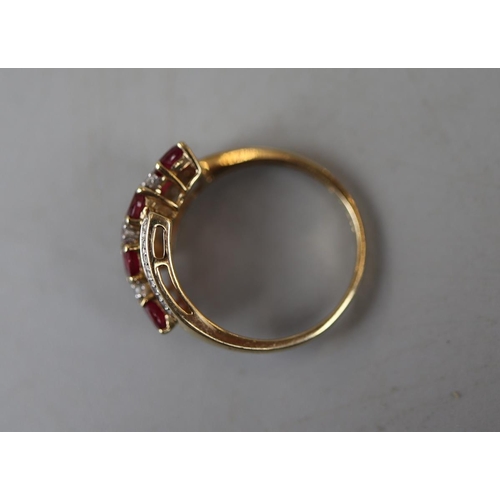 11 - Gold, ruby and diamond set ring - Approx size: Q