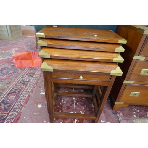 197 - Eastern hardwood nest of 4 tables together with chest of 3 drawers - Size approx: W: 58cm D: 38cm H:... 