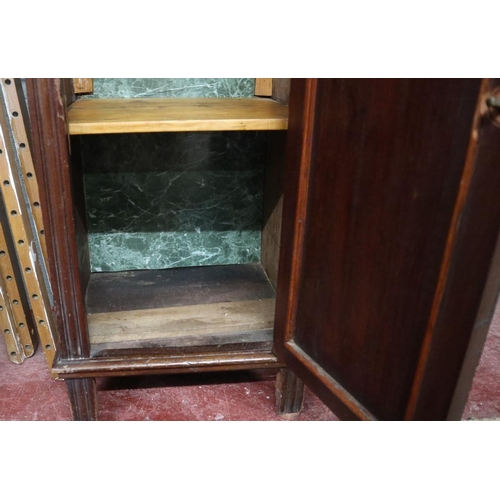 253 - Mahogany pot cupboard