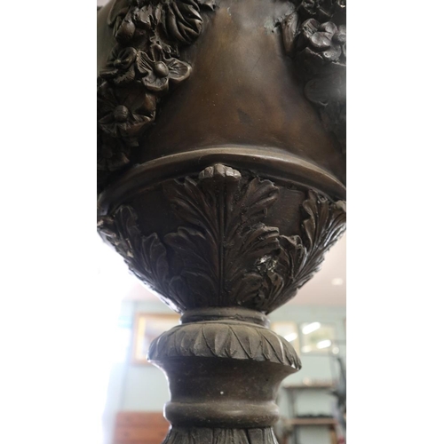 278 - Impressive pair of large bronze urns on cast iron bases - Approx height: 153cm