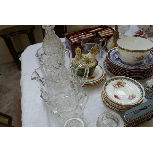 367 - Collectables to include antique china