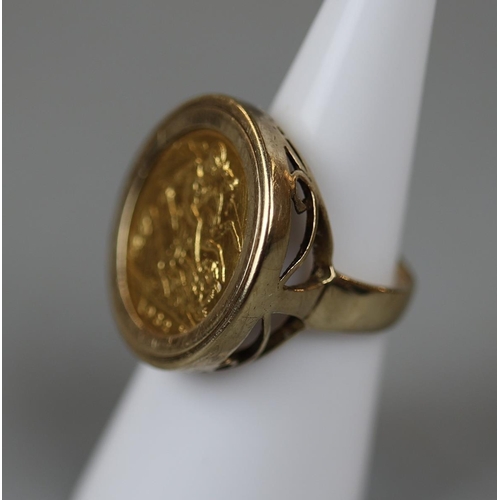 50 - Gold half sovereign ring in 9ct setting - Approx gross weight 9.2g - Approx size: L