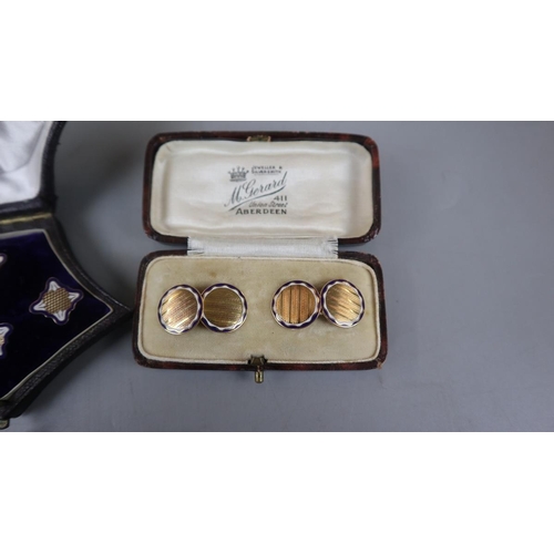 59 - Collection of gold and silver cufflinks