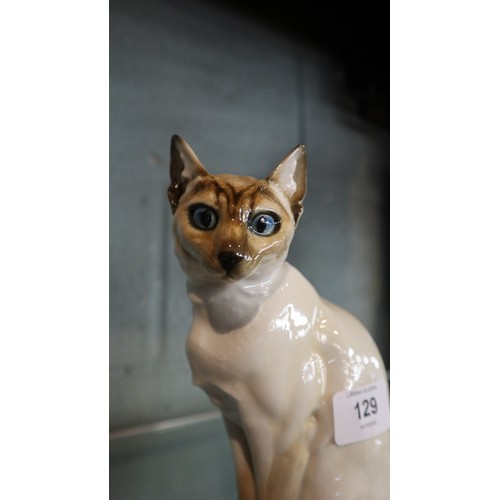 129 - Hutschenreuther Germany porcelain model of a Siamese cat - Approx height: 19.5cm