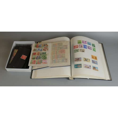 170 - Stamps - Commonwealth albums and stock book