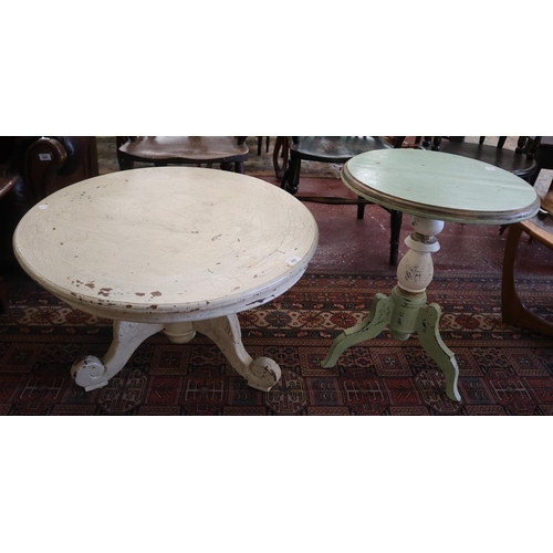 499 - Two shabby chic tables