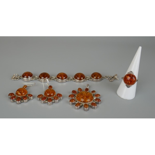 93 - Collection of silver and amber jewellery