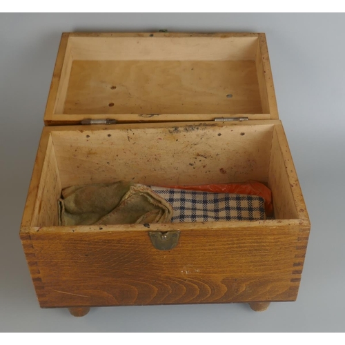 182 - Vintage shoe shine box with contents