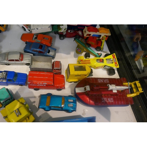 215 - Collection of diecast toys to include Corgi and Matchbox etc