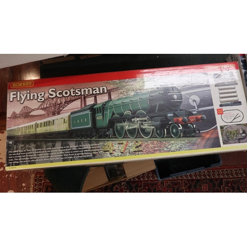 279 - Hornby OO gauge train set - Flying Scotsman