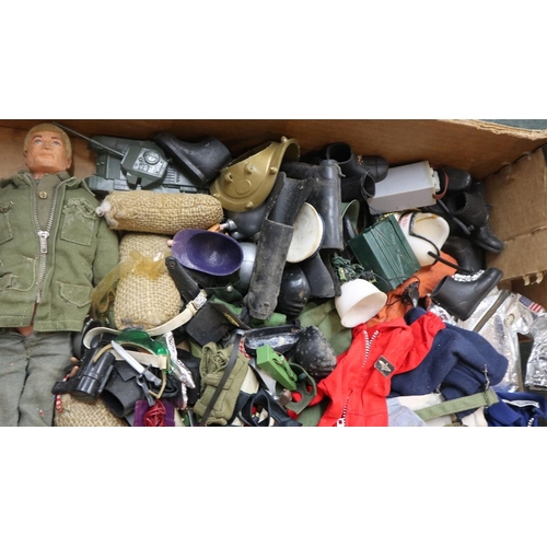 281 - Collection of action man and acsessories