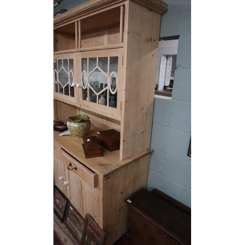 331 - Pine dresser - Approx size W: 135cm D: 58cm H: 204cm