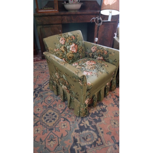 448 - Pair of antique armchairs with floral upholstery