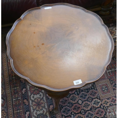 525 - Mahogany pie crust coffee table on cabriole legs